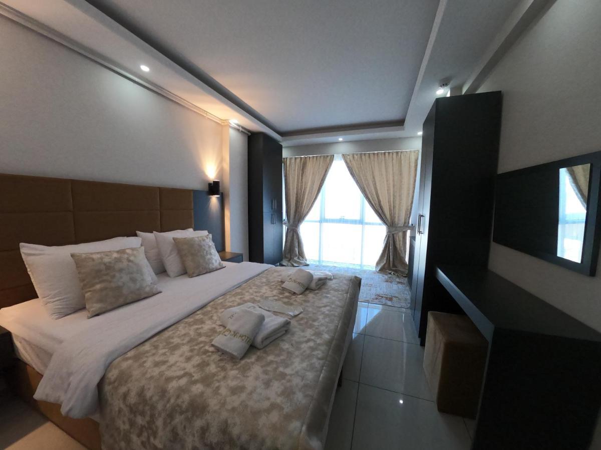 Cnr Airport Apartament *
