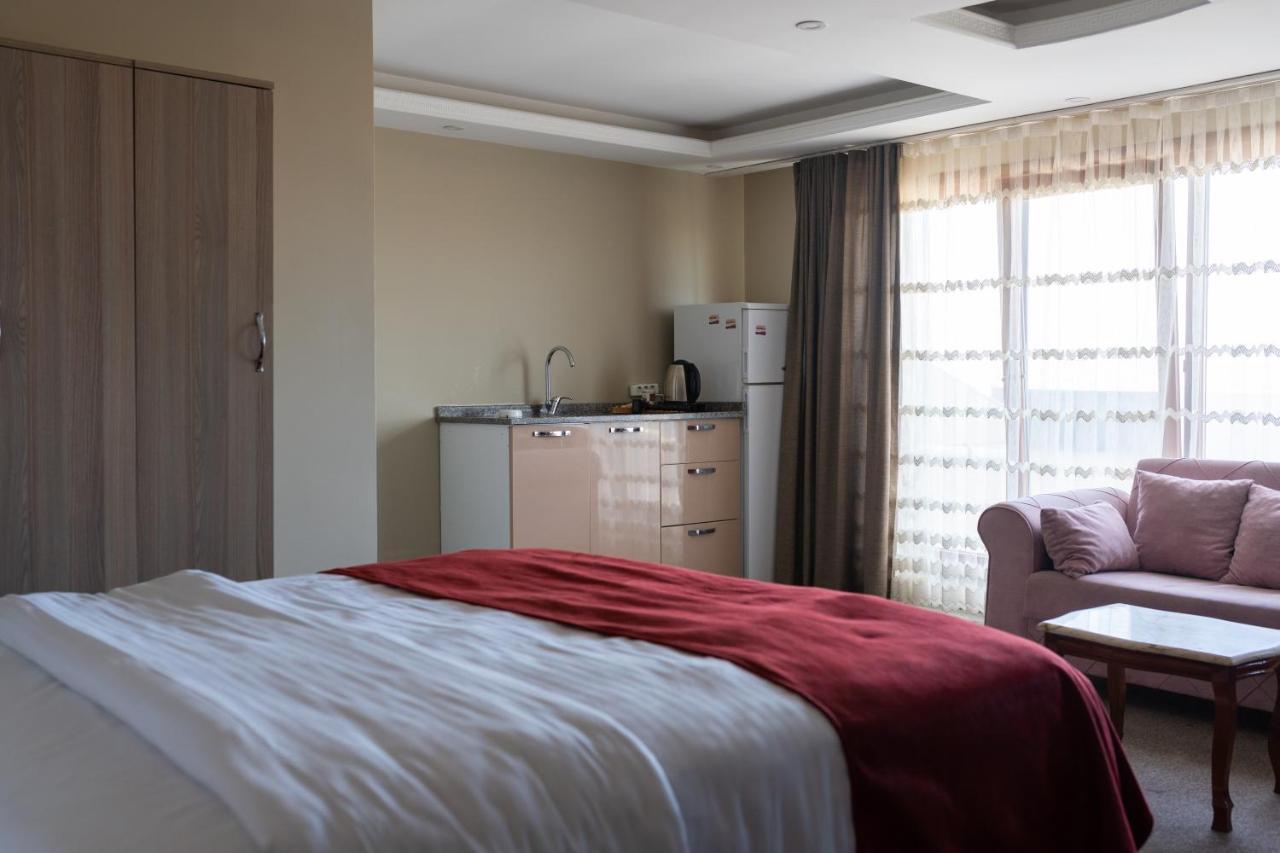 Cnr Airport Apartament *